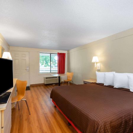 Travelodge By Wyndham Essington / Philadelphia Airport Exterior foto